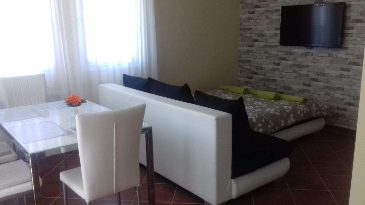 Benelise Apartman Hévíz Extérieur photo