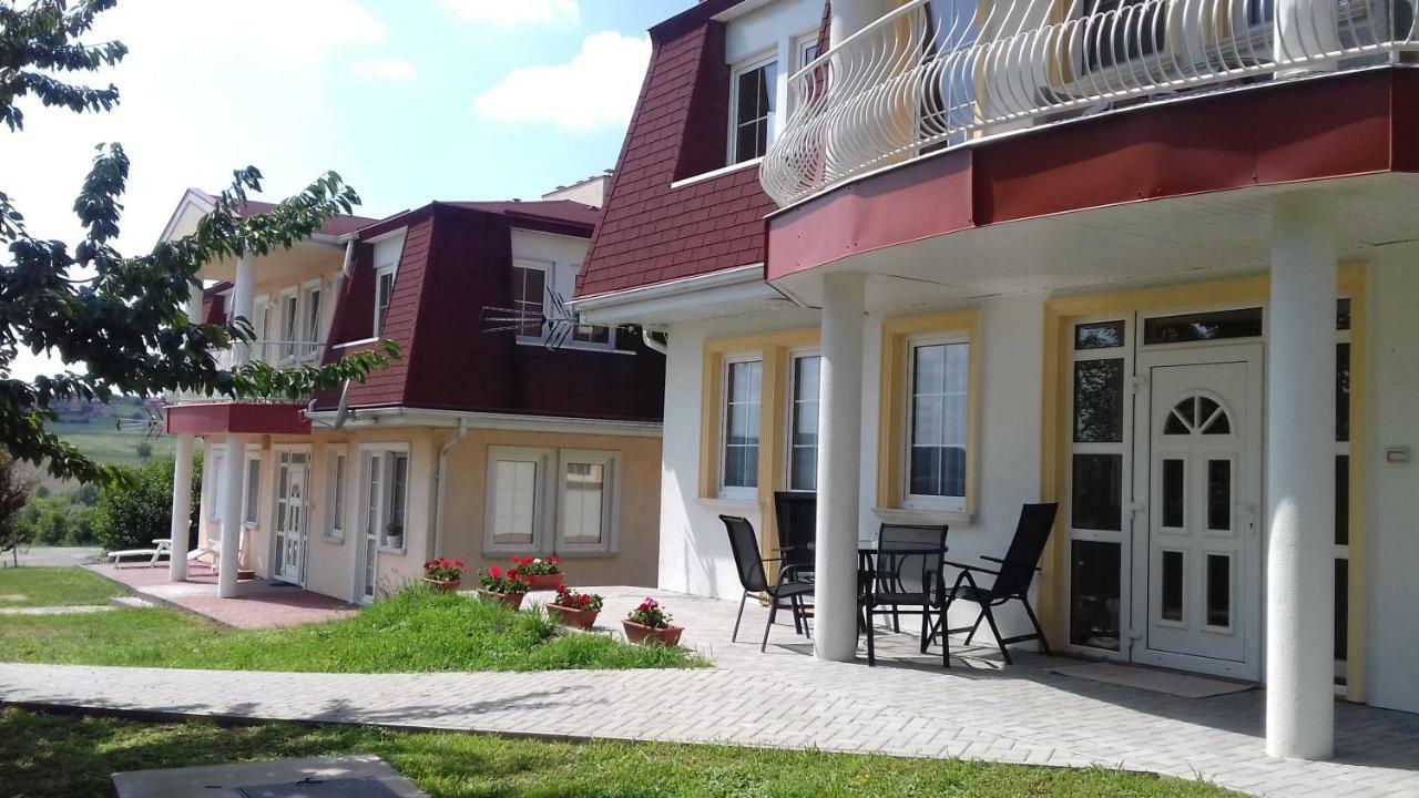 Benelise Apartman Hévíz Extérieur photo